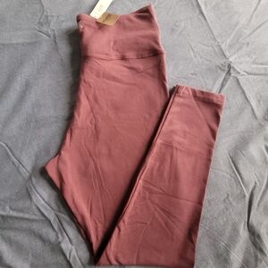 Victorias Secret High-Waisted Leggings. Size L